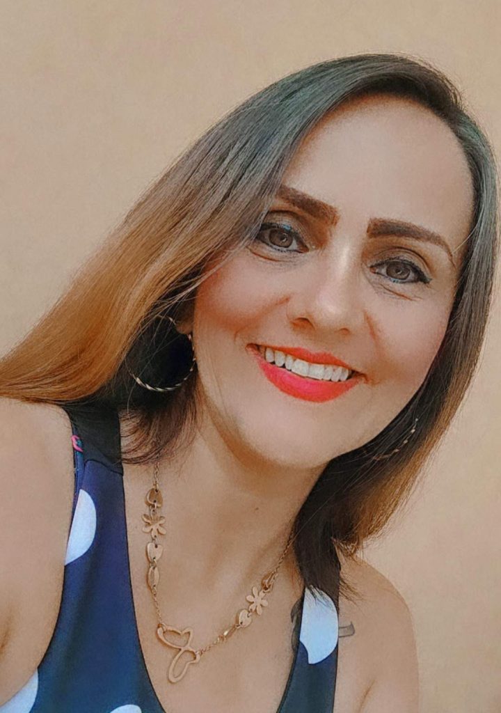 Juliana Miranda escritora cristiana