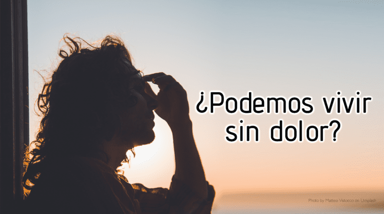 Persona pensando si es posible vivir sin dolor